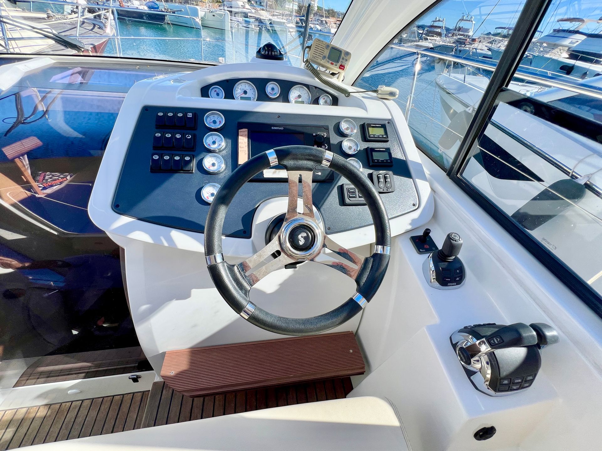 slider 3 Beneteau Gran Turismo 34